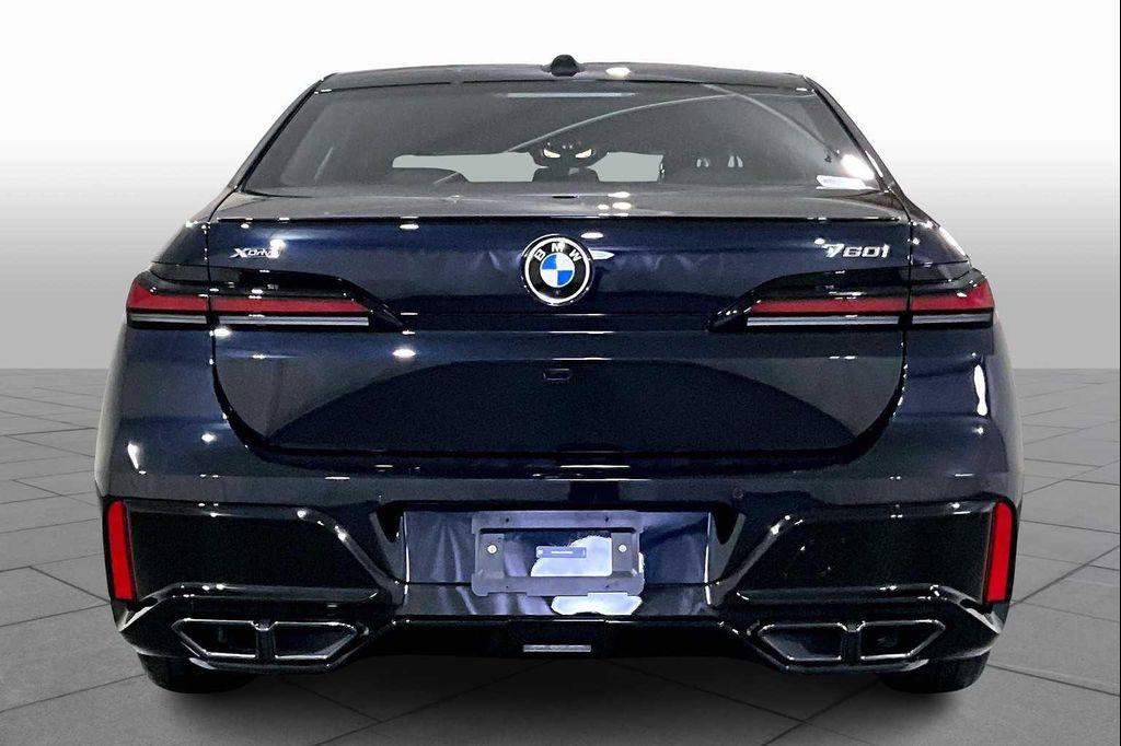 new 2025 BMW 760 car, priced at $132,525