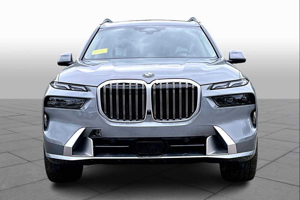 new 2026 BMW X7 car, priced at $91,465
