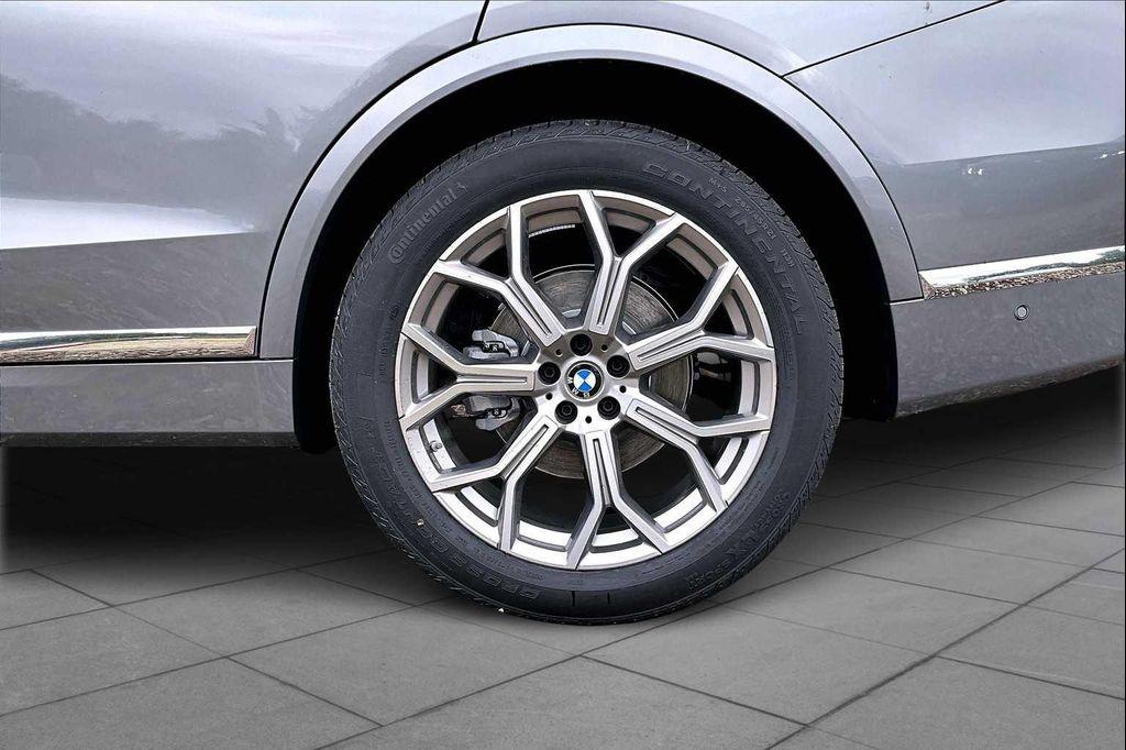 new 2026 BMW X7 car, priced at $91,465