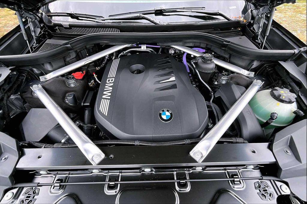 new 2026 BMW X7 car, priced at $91,465