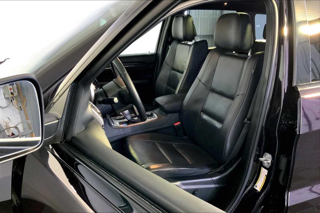 used 2018 Jeep Grand Cherokee car, priced at $23,287
