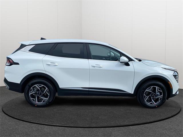 new 2025 Kia Sportage car, priced at $30,935