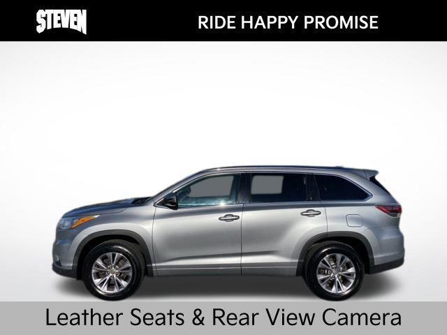 used 2015 Toyota Highlander car, priced at $14,500