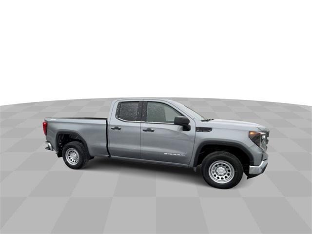 new 2025 GMC Sierra 1500 car, priced at $47,605