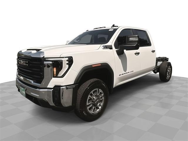new 2025 GMC Sierra 3500 car, priced at $54,203
