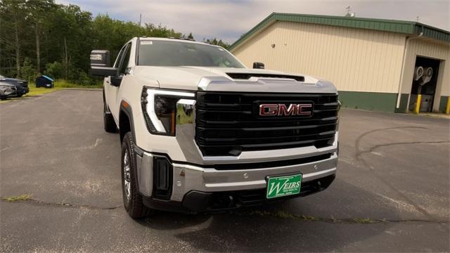 new 2025 GMC Sierra 3500 car, priced at $58,320