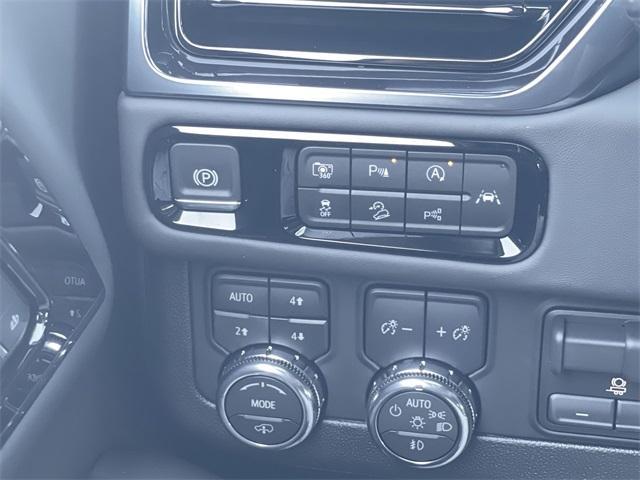 new 2025 GMC Yukon XL car, priced at $105,315