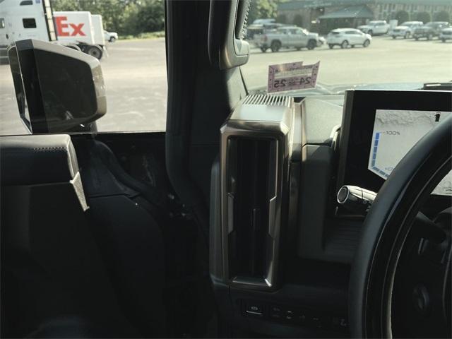 new 2025 GMC HUMMER EV Pickup car, priced at $99,070