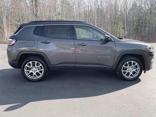 used 2022 Jeep Compass car, priced at $23,000