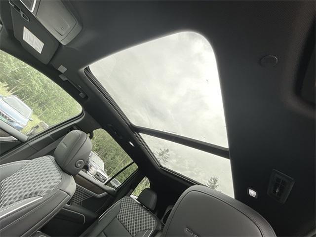 new 2025 GMC Acadia car, priced at $65,060