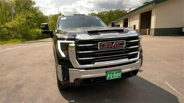 new 2025 GMC Sierra 3500 car, priced at $56,570