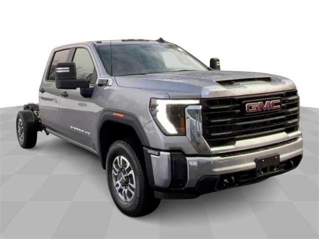 new 2025 GMC Sierra 3500 car, priced at $56,160