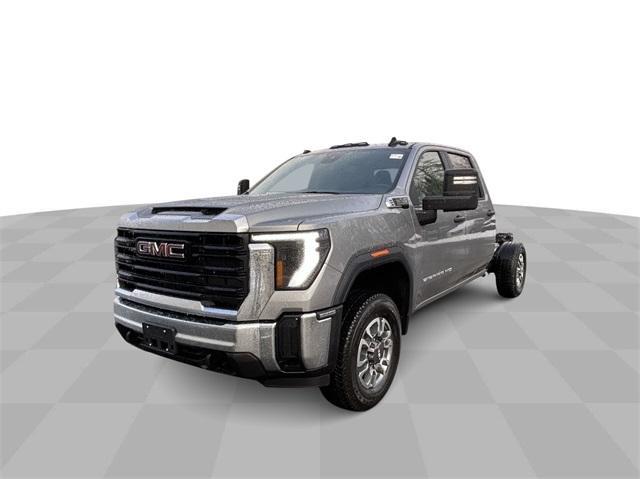 new 2025 GMC Sierra 3500 car, priced at $56,160