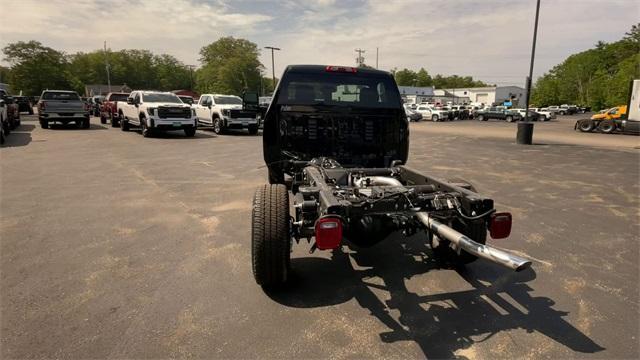new 2025 GMC Sierra 3500 car, priced at $52,098