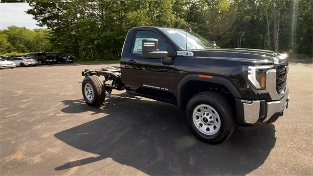 new 2025 GMC Sierra 3500 car, priced at $52,098