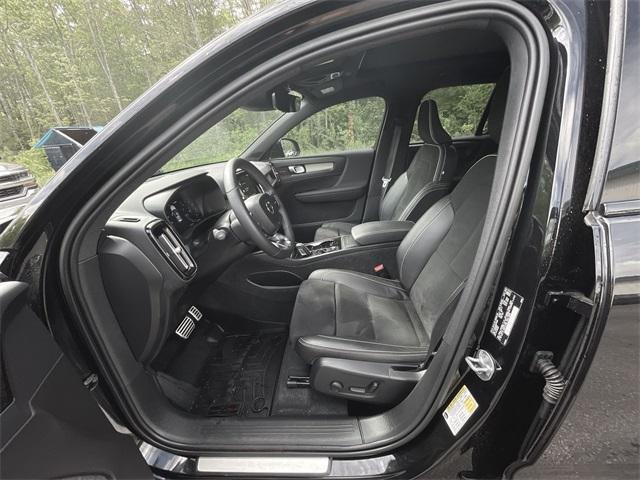 used 2022 Volvo XC40 car, priced at $28,538