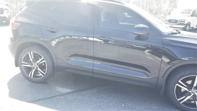 used 2022 Volvo XC40 car, priced at $31,000