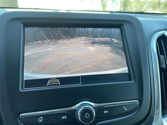 used 2022 Chevrolet Equinox car, priced at $25,000