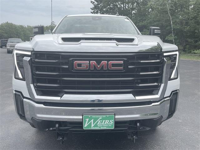 used 2024 GMC Sierra 2500 car, priced at $43,928