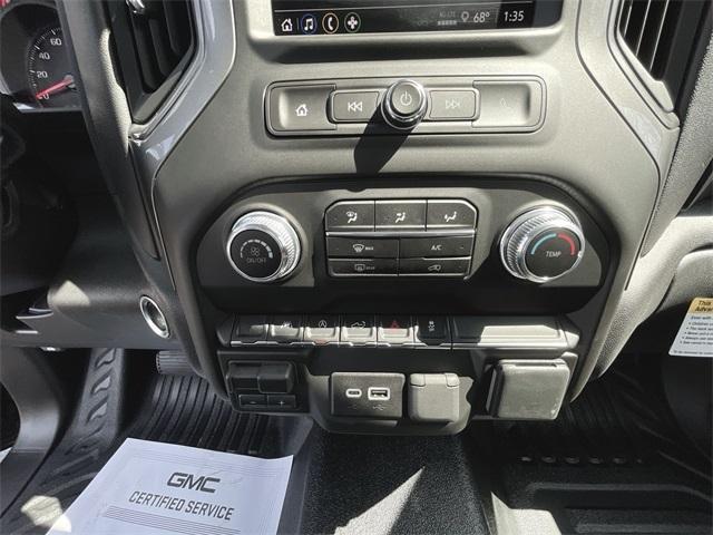new 2025 GMC Sierra 1500 car, priced at $45,615