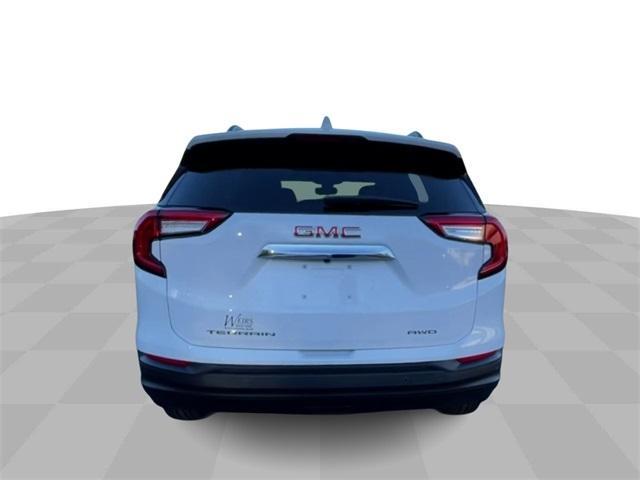 new 2024 GMC Terrain car, priced at $28,215