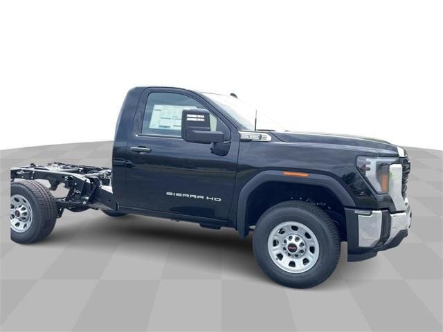 new 2025 GMC Sierra 3500 car, priced at $50,348