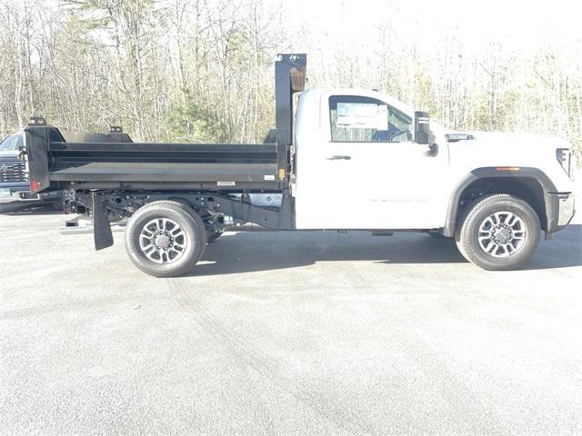 new 2025 GMC Sierra 3500 car, priced at $50,800