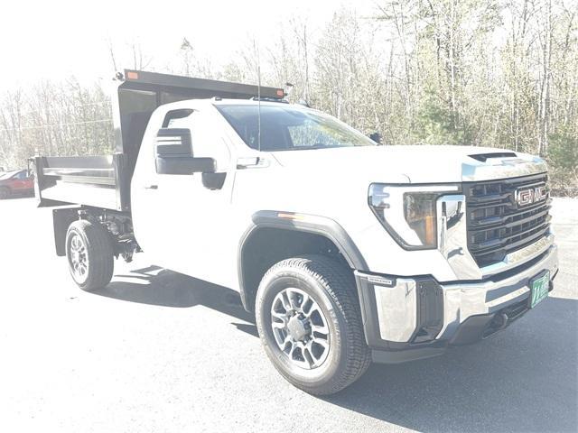 new 2025 GMC Sierra 3500 car, priced at $50,800