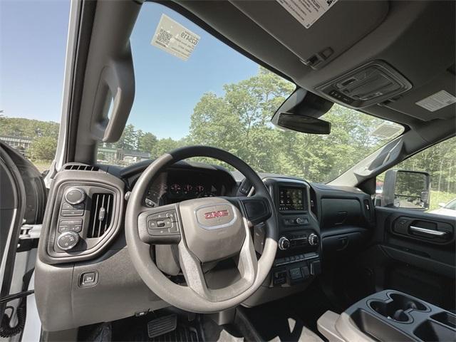 new 2025 GMC Sierra 3500 car, priced at $57,150