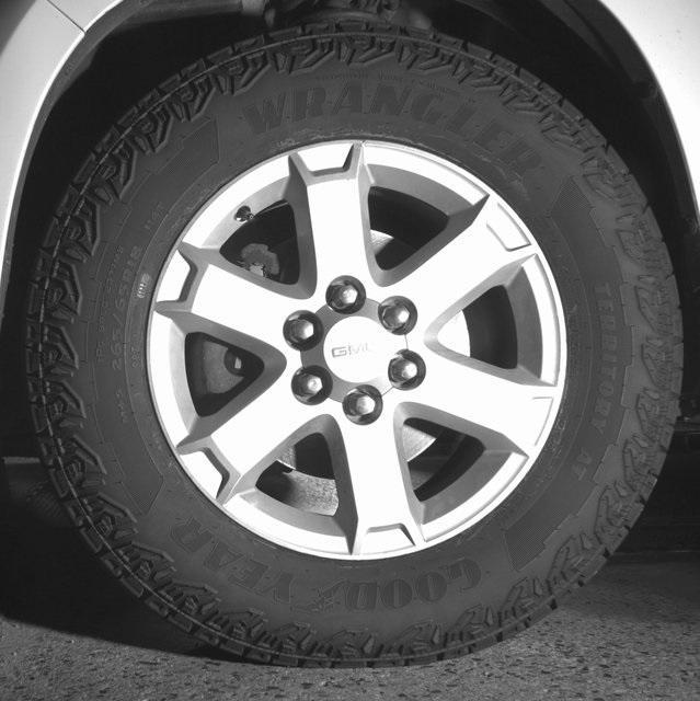 used 2014 GMC Acadia car, priced at $9,995