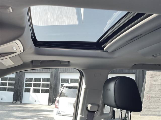 used 2016 GMC Yukon car, priced at $27,900