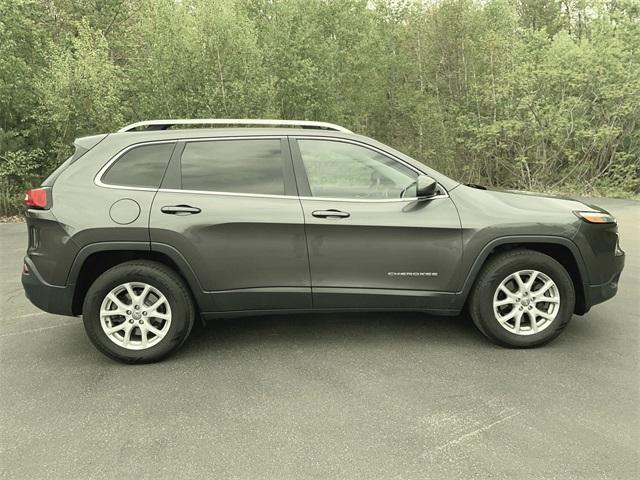 used 2016 Jeep Cherokee car, priced at $13,875