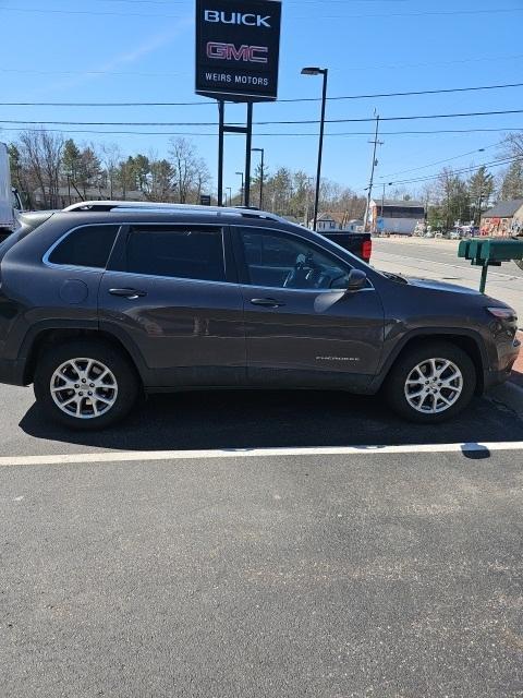 used 2016 Jeep Cherokee car, priced at $15,056