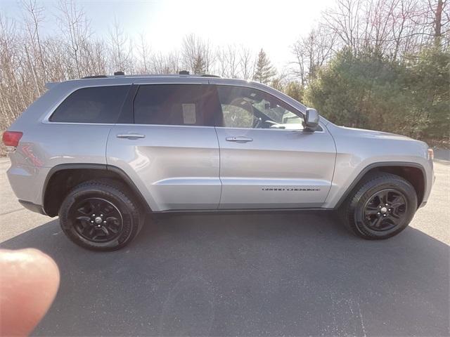 used 2017 Jeep Grand Cherokee car, priced at $13,979