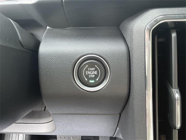 new 2025 GMC Acadia car, priced at $49,425