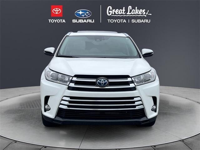 used 2018 Toyota Highlander Hybrid car, priced at $33,102