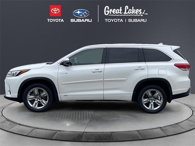 used 2018 Toyota Highlander Hybrid car, priced at $33,102