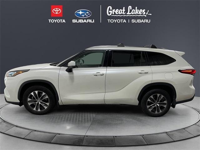 used 2020 Toyota Highlander car, priced at $27,870