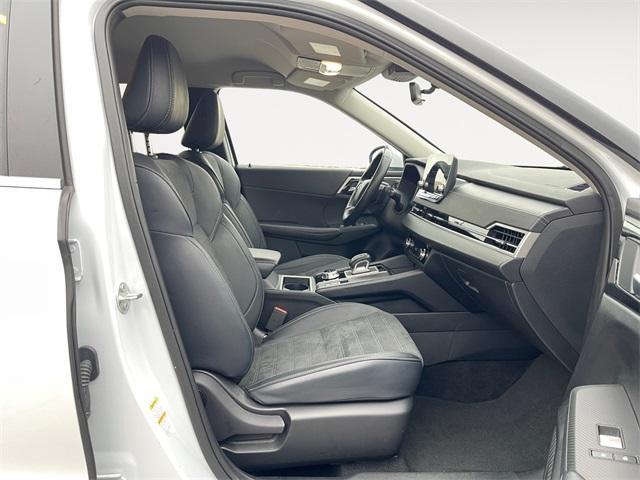 used 2024 Mitsubishi Outlander car, priced at $23,560
