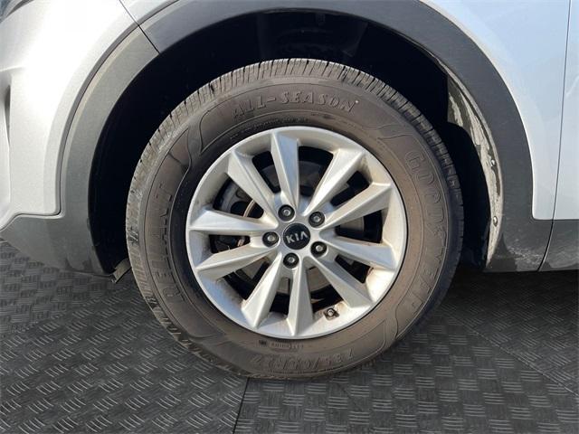 used 2020 Kia Sorento car, priced at $15,692
