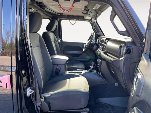 used 2022 Jeep Gladiator car, priced at $27,188