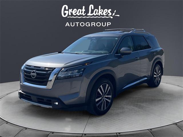 used 2022 Nissan Pathfinder car, priced at $26,422