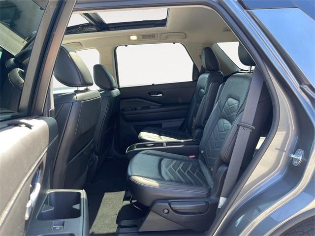 used 2022 Nissan Pathfinder car, priced at $26,422