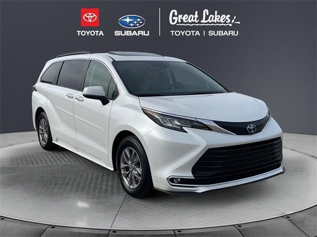 used 2023 Toyota Sienna car, priced at $47,363