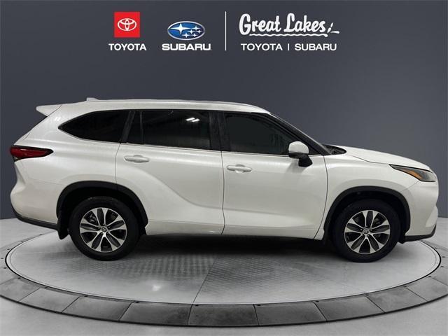 used 2023 Toyota Highlander car, priced at $39,186