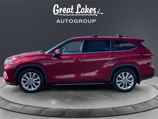 used 2020 Toyota Highlander car, priced at $28,055