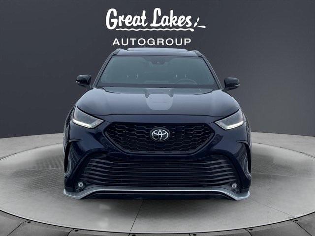 used 2022 Toyota Highlander car, priced at $36,808