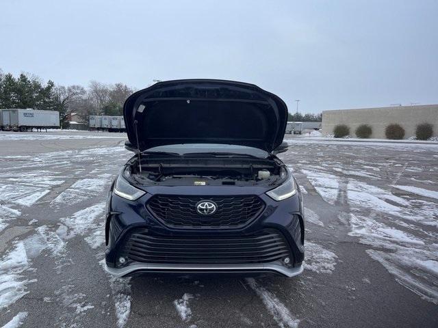 used 2022 Toyota Highlander car, priced at $36,808