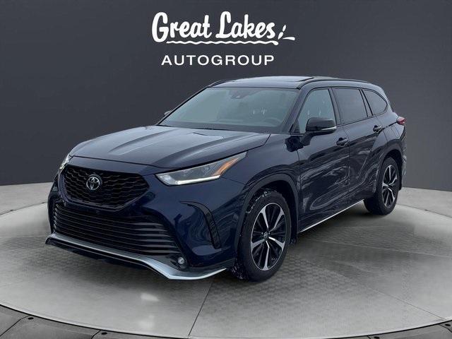 used 2022 Toyota Highlander car, priced at $36,808