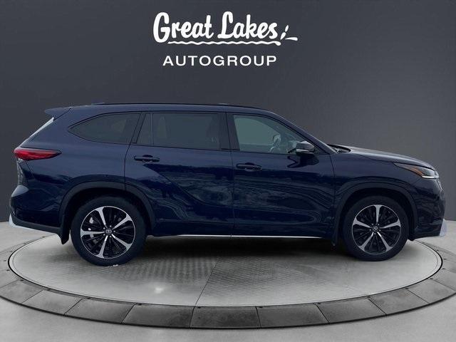 used 2022 Toyota Highlander car, priced at $36,808